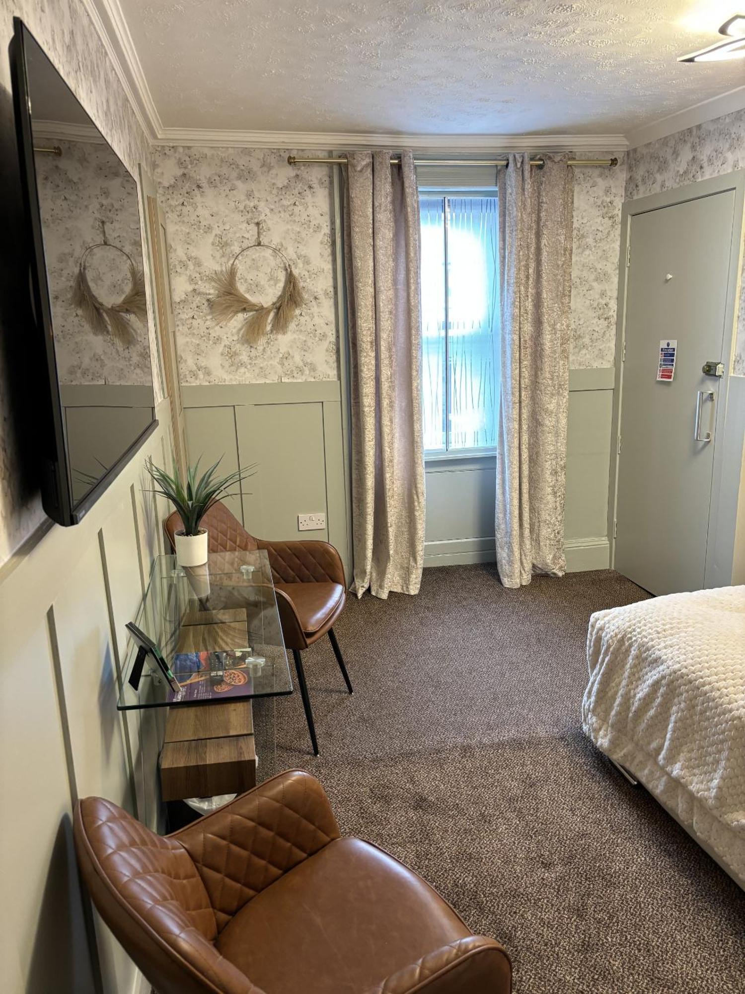 The Blackhorse Accommodation นิวตันสจวร์ต ภายนอก รูปภาพ