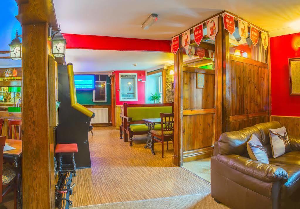 The Blackhorse Accommodation นิวตันสจวร์ต ภายนอก รูปภาพ